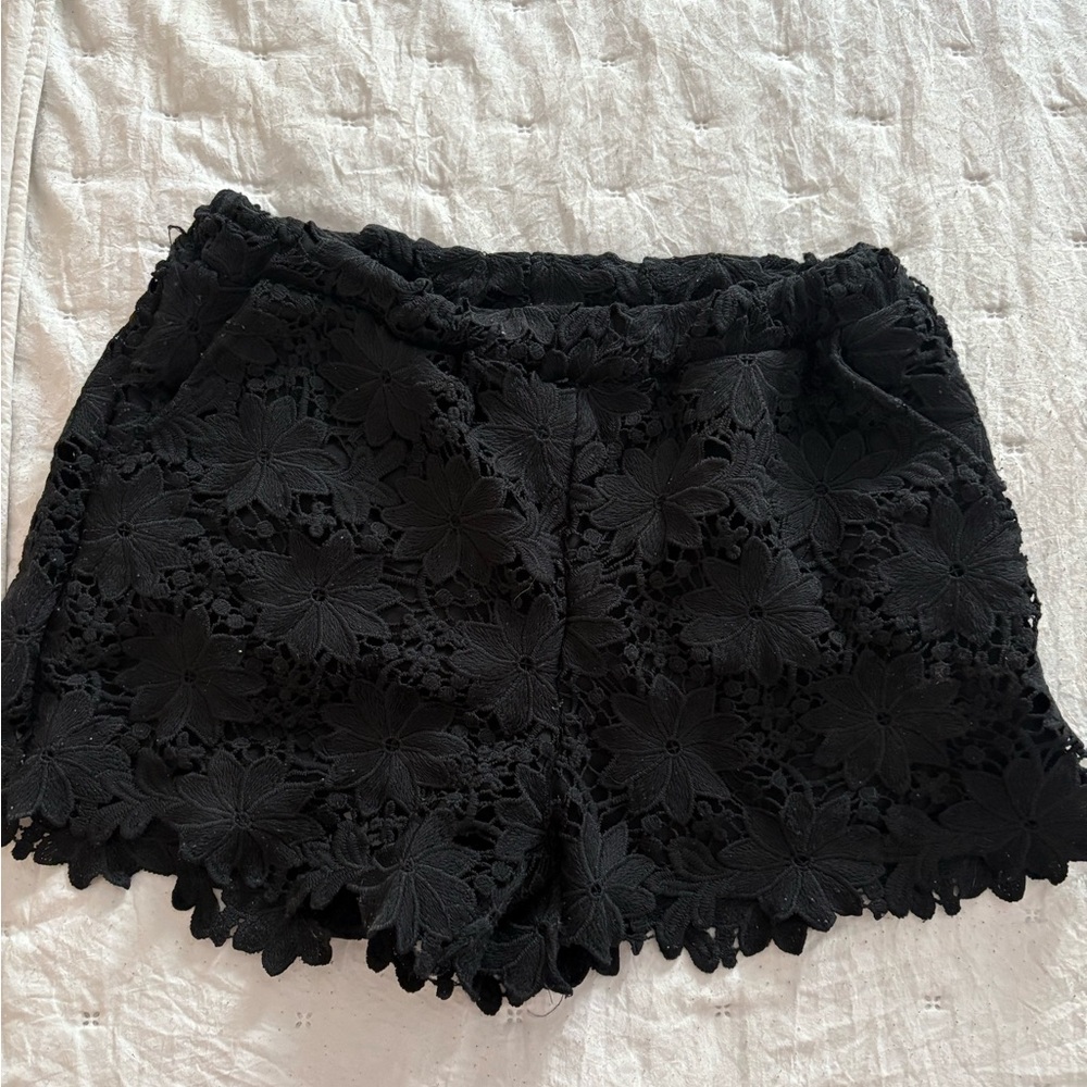 Elegant Black Lace Women's Shorts